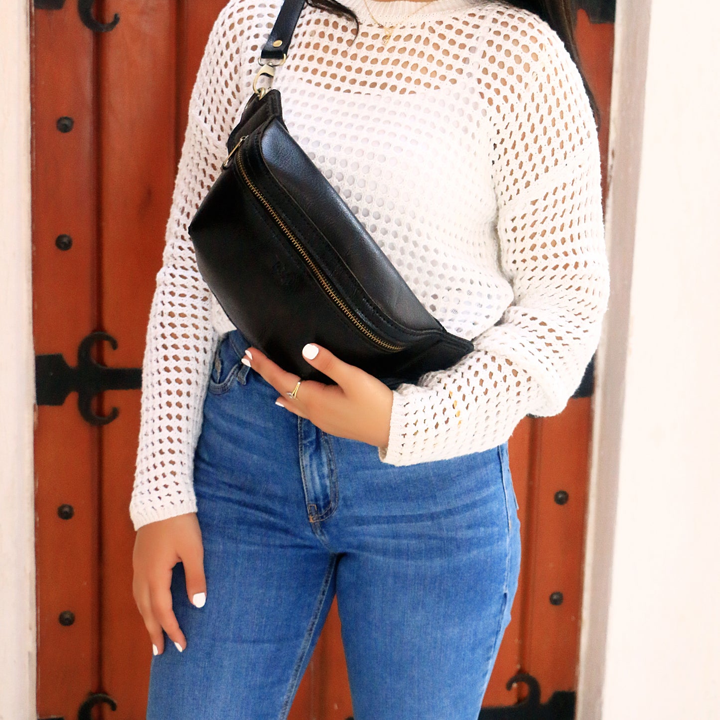 Black casual waist-bag