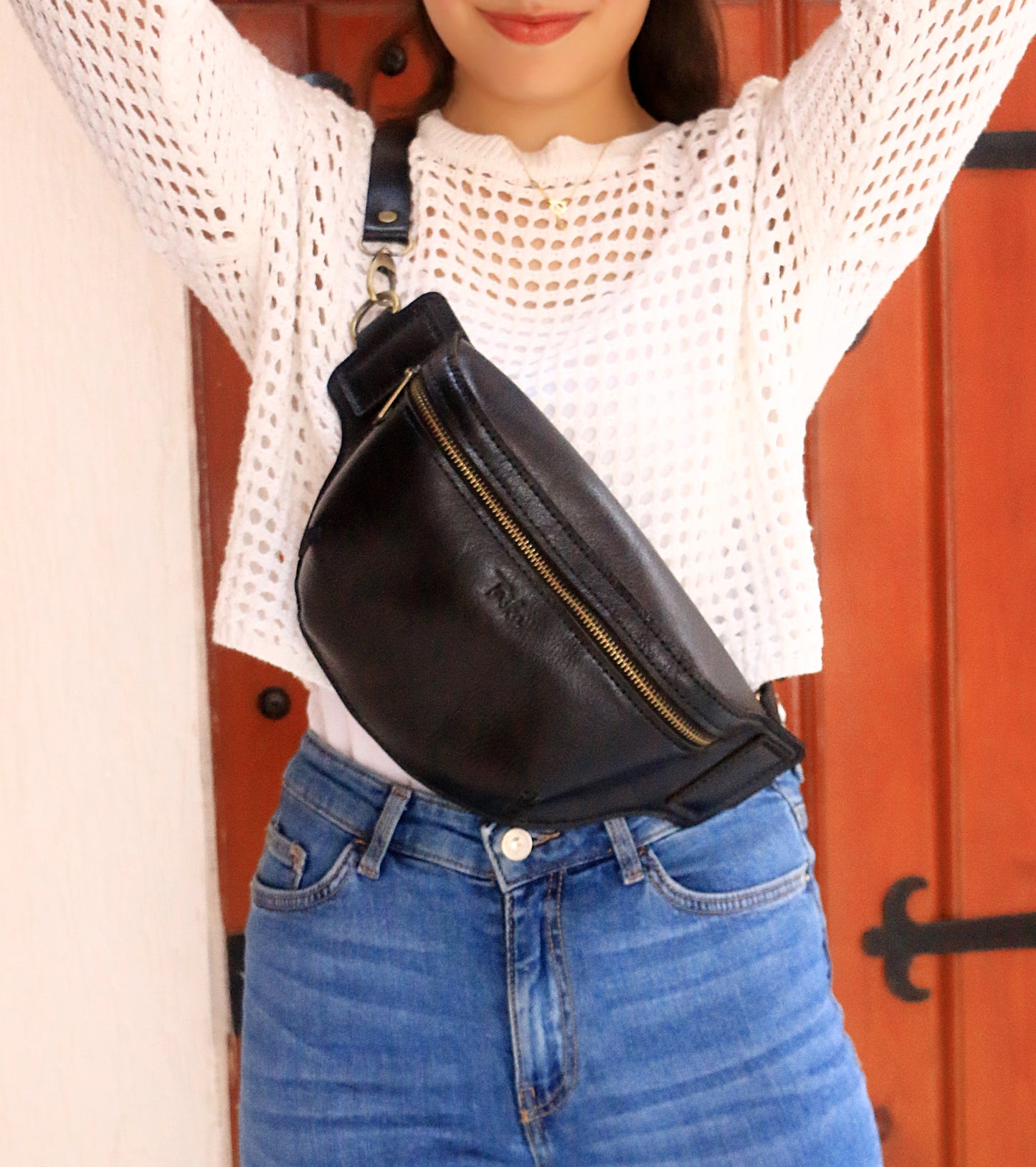 Black casual waist-bag